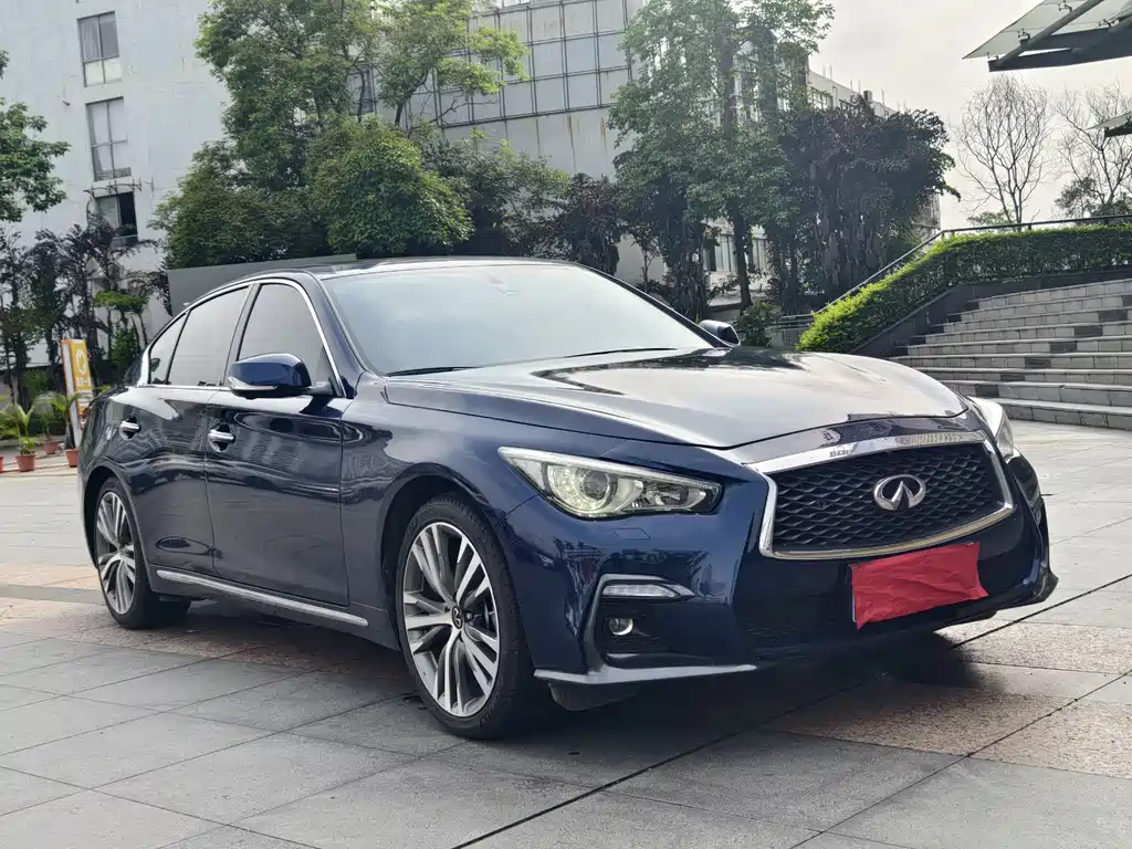 Infiniti Q50 L 英菲尼迪Q50 L 2022款 2.0 T 进享版