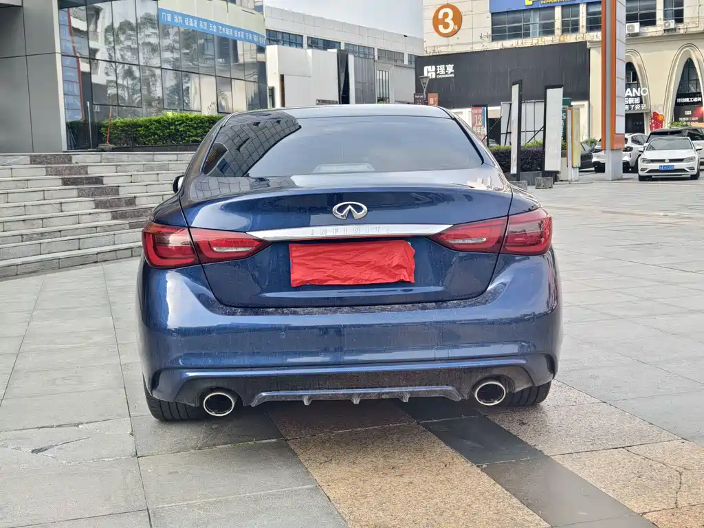 Infiniti Q50 L 英菲尼迪Q50 L 2022款 2.0 T 进享版