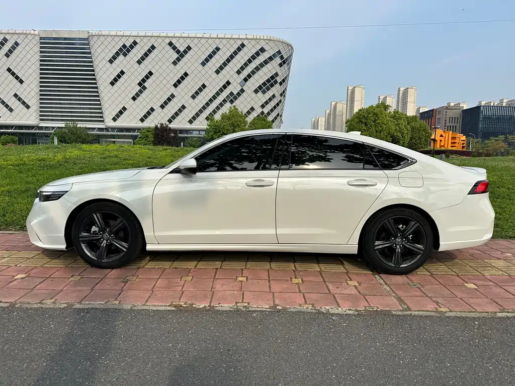 Inspire 260 TURBO Refined