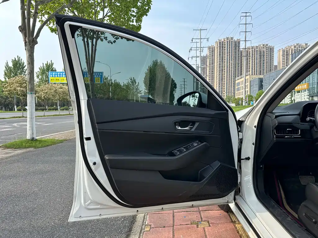 Inspire 260 TURBO Refined