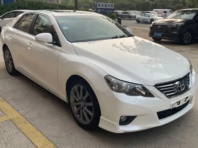 Toyota Mark X 2.5 V Demeanor Elite Dazzle Pack
