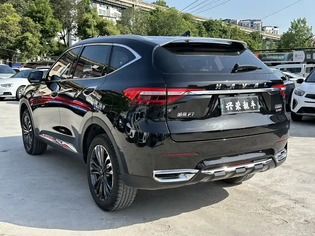 Haval F7 2.0 T 2 WD i