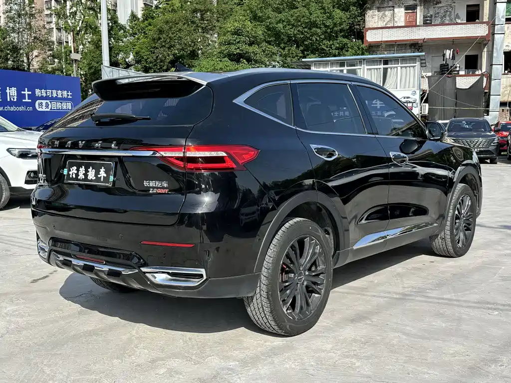 Haval F7 2.0 T 2 WD i