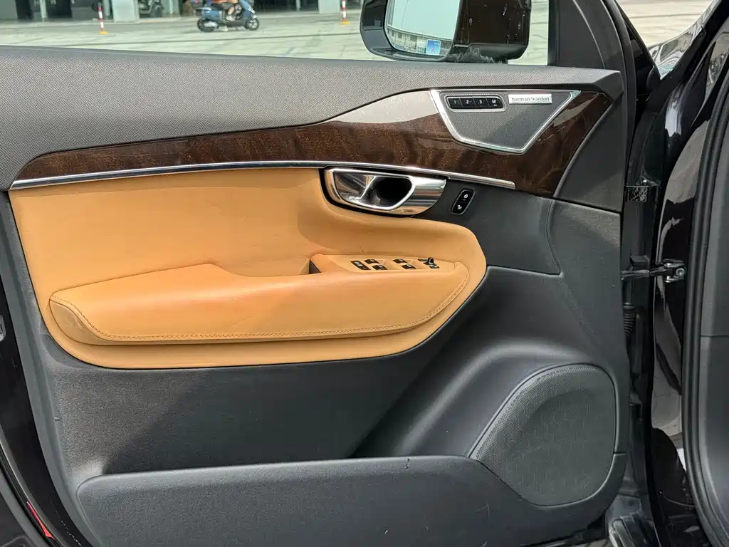 Volvo XC90 T6 Smart Grace 7-seat