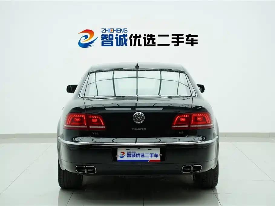 Phaeton 4.2 L V8 4-seat Extended Individual