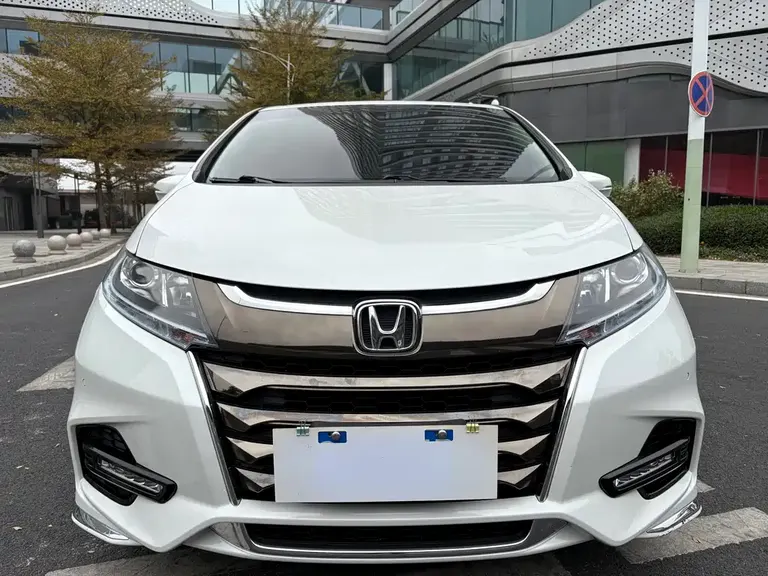 Honda Odyssey 2.0 L Sharp· Smart Enjoyment