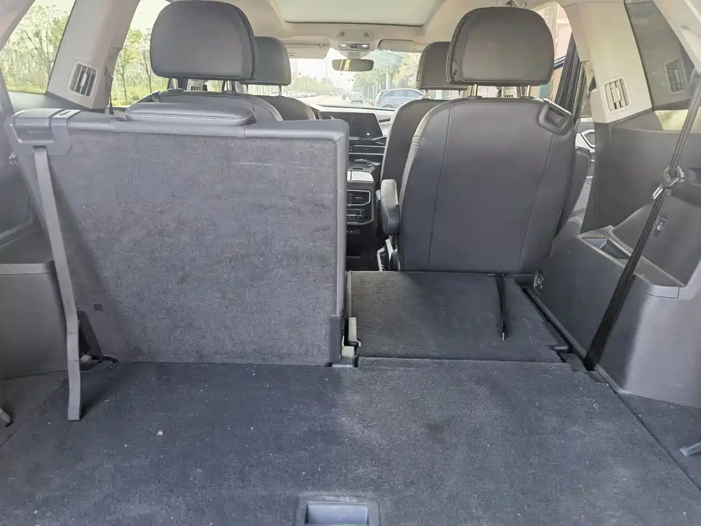 Talagon 380 TSI 4 WD Luxury Premium Realm Pro 6-seat