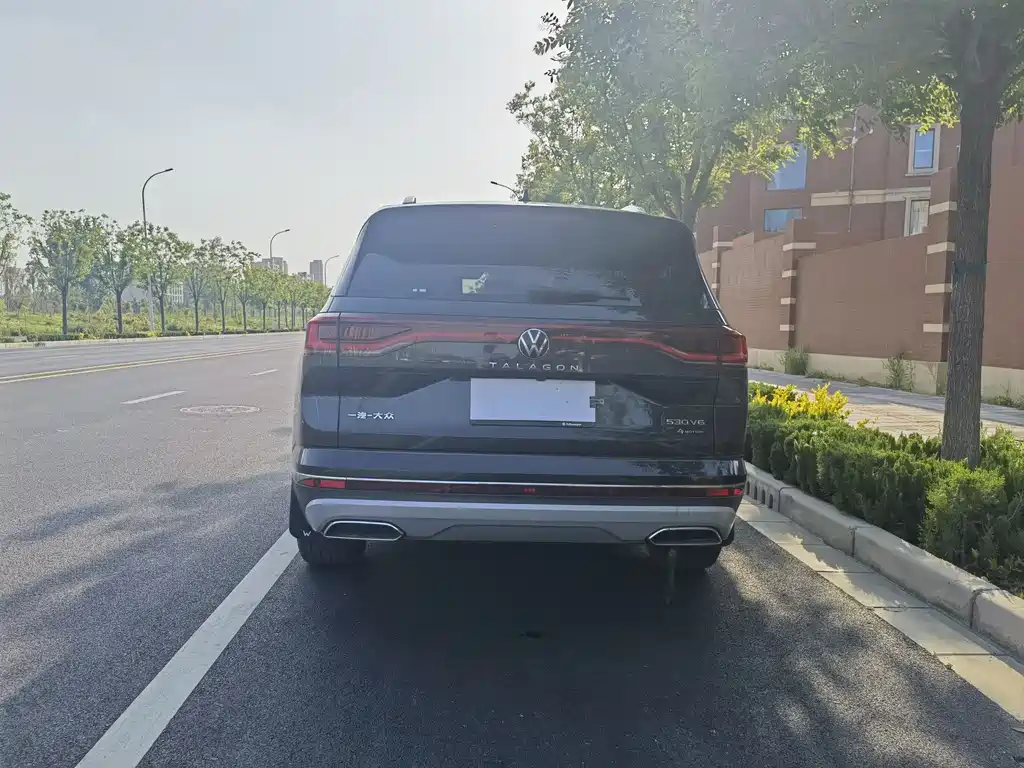 Talagon 380 TSI 4 WD Luxury Premium Realm Pro 6-seat