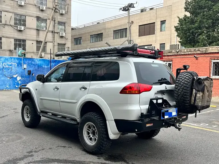 Mitsubishi Pajero Sport 3.0 L Auto 4 WD Executive