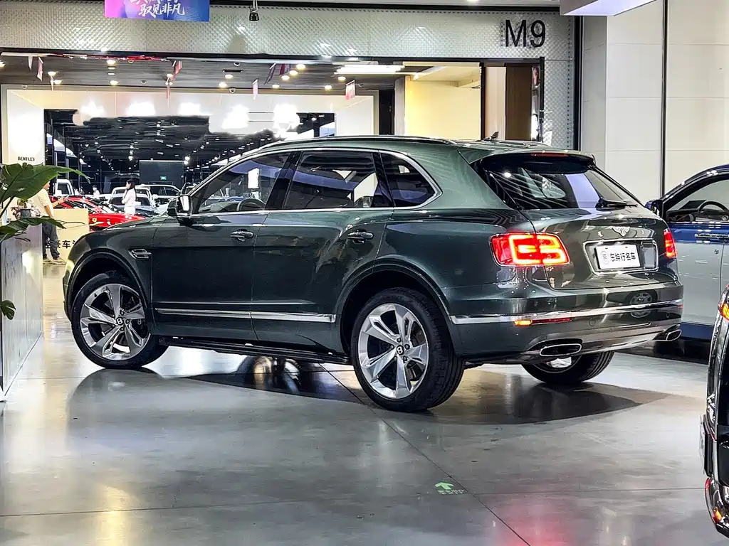 Bentayga 6.0 T Standard
