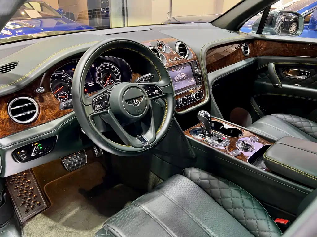 Bentayga 6.0 T Standard