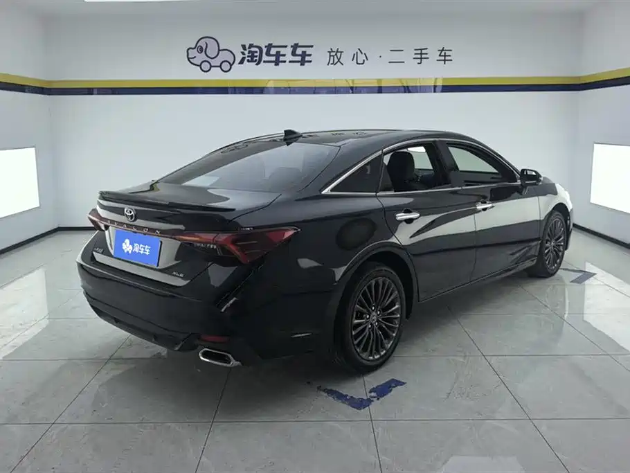 Avalon 2.0 L XLE Premium CN-VI