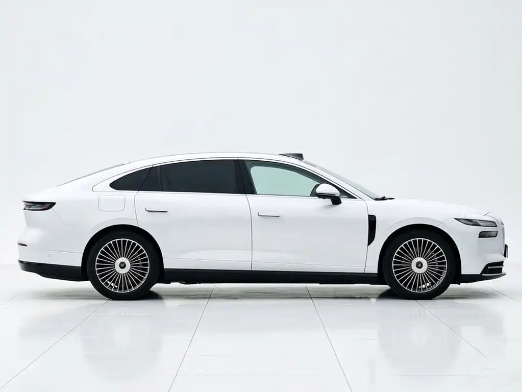 Voyah Zhuiguang L 4 WD Ultra