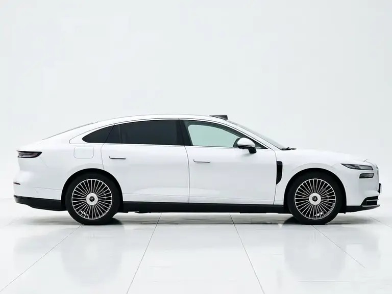 Voyah Zhuiguang L 4 WD Ultra