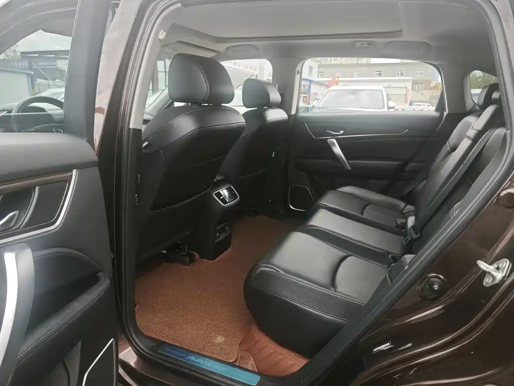 Avancier 370 TURBO 4 WD Premium