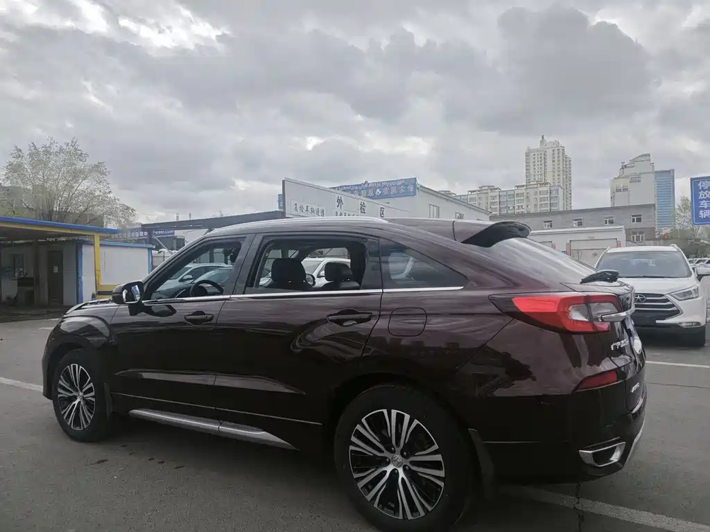 Avancier 370 TURBO 4 WD Premium