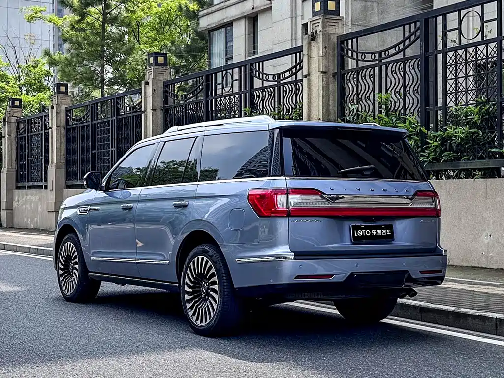 Navigator 3.5 T President Series