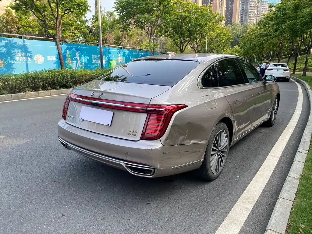 Hongqi H9 2.0 T Connected Flagship Enjoyment