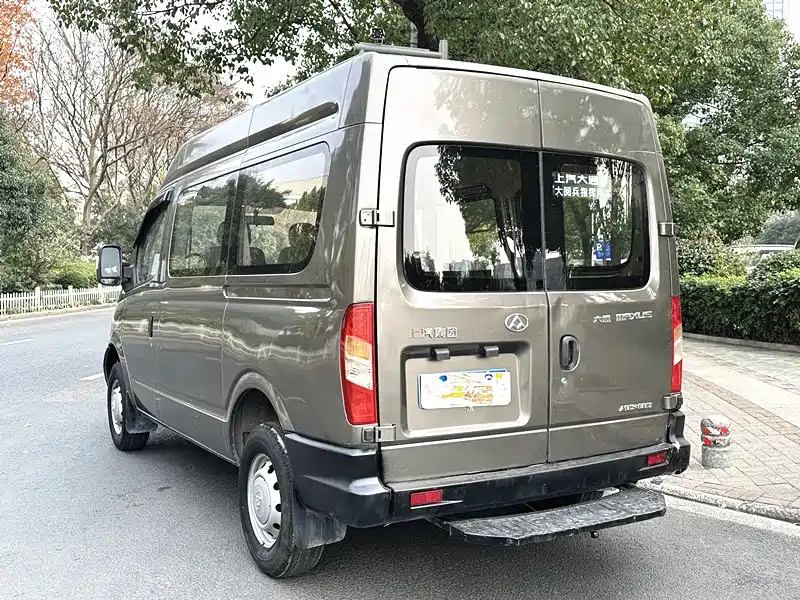 Xintu V80 2.5 T 5-speed Manual Aoyuntong CN-V SWB Mid Roof 5 6 10-seat