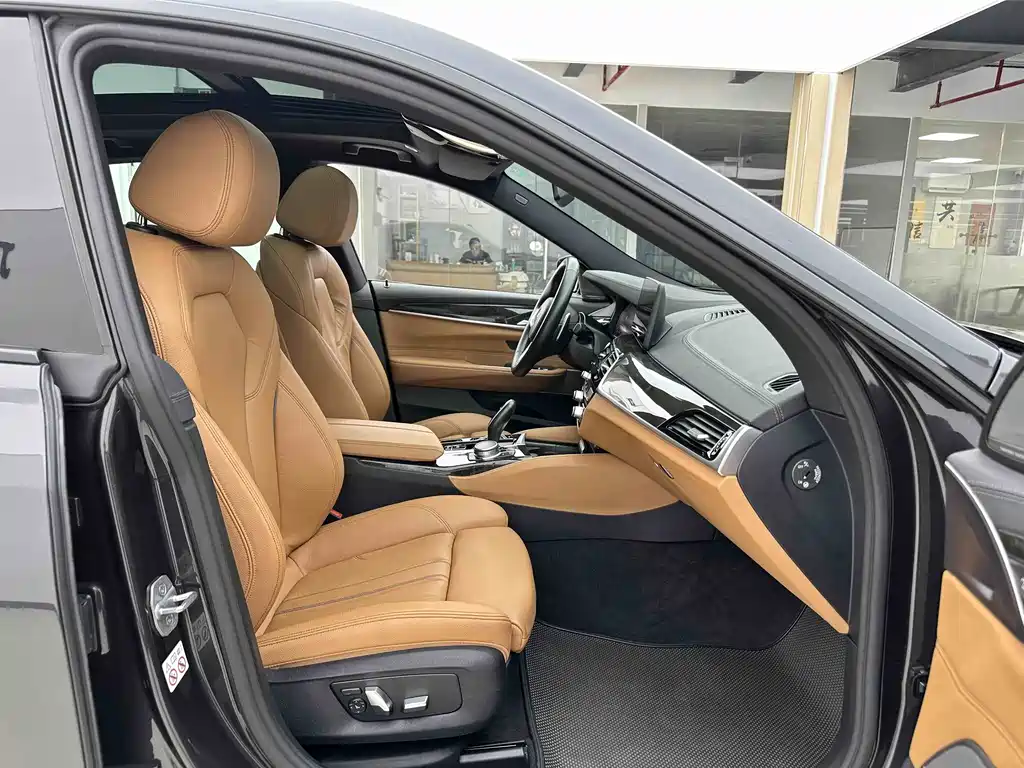 BMW 6 Series GT Facelift 630 i M Sport Package