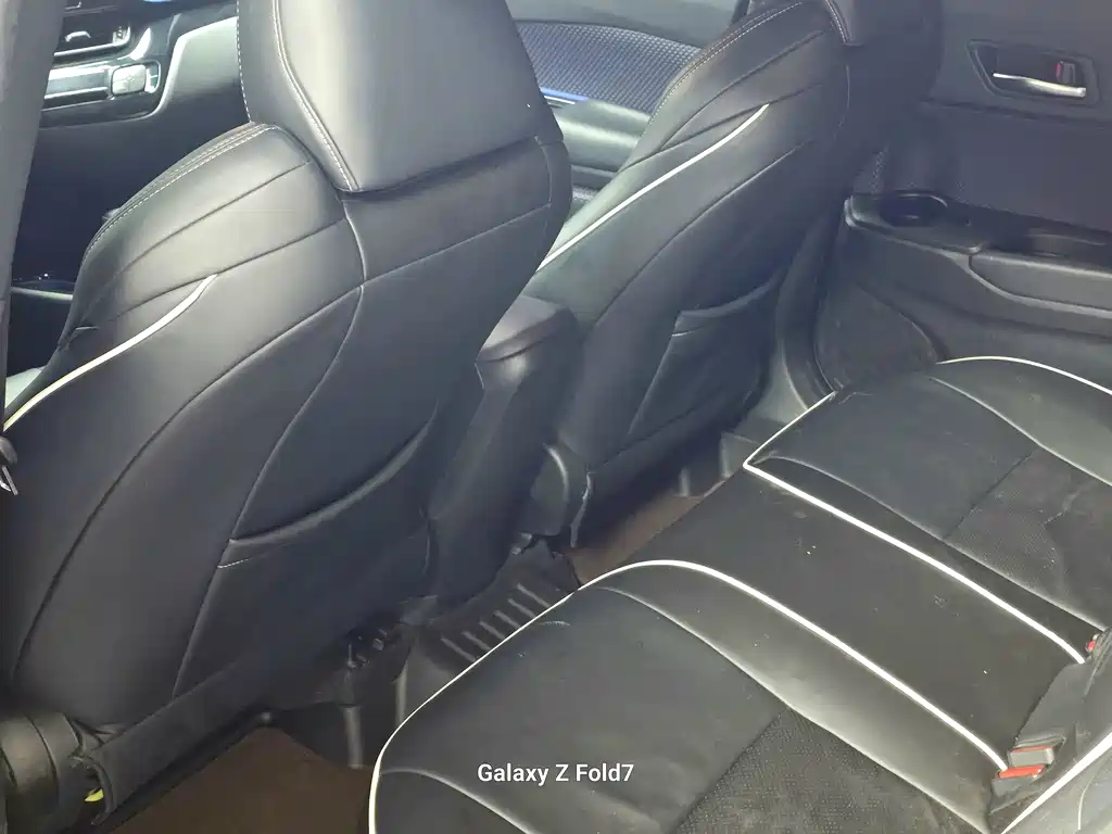 Toyota C-HR 2.0 L Leading CN-V