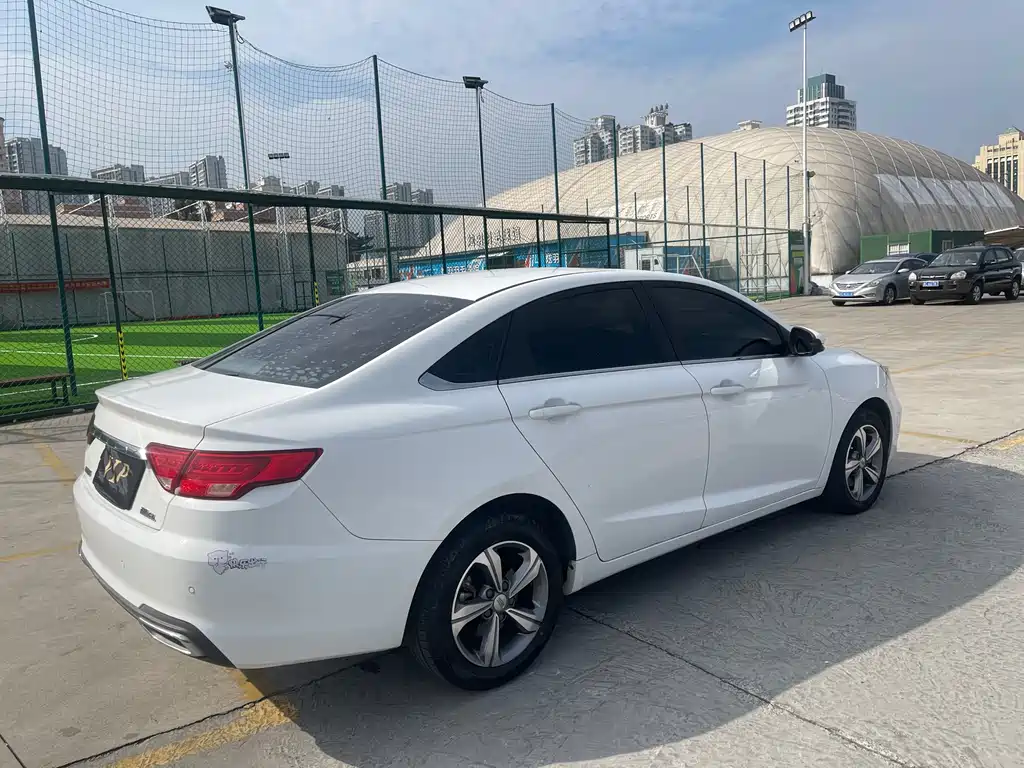 Emgrand GL 1.4 T CVT Elite Smart Enjoyment