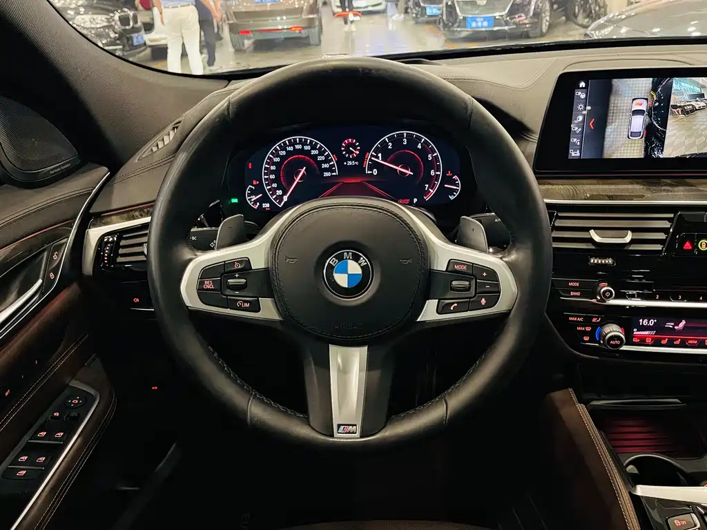 BMW 6 Series GT 640 i xDrive M Sport Package