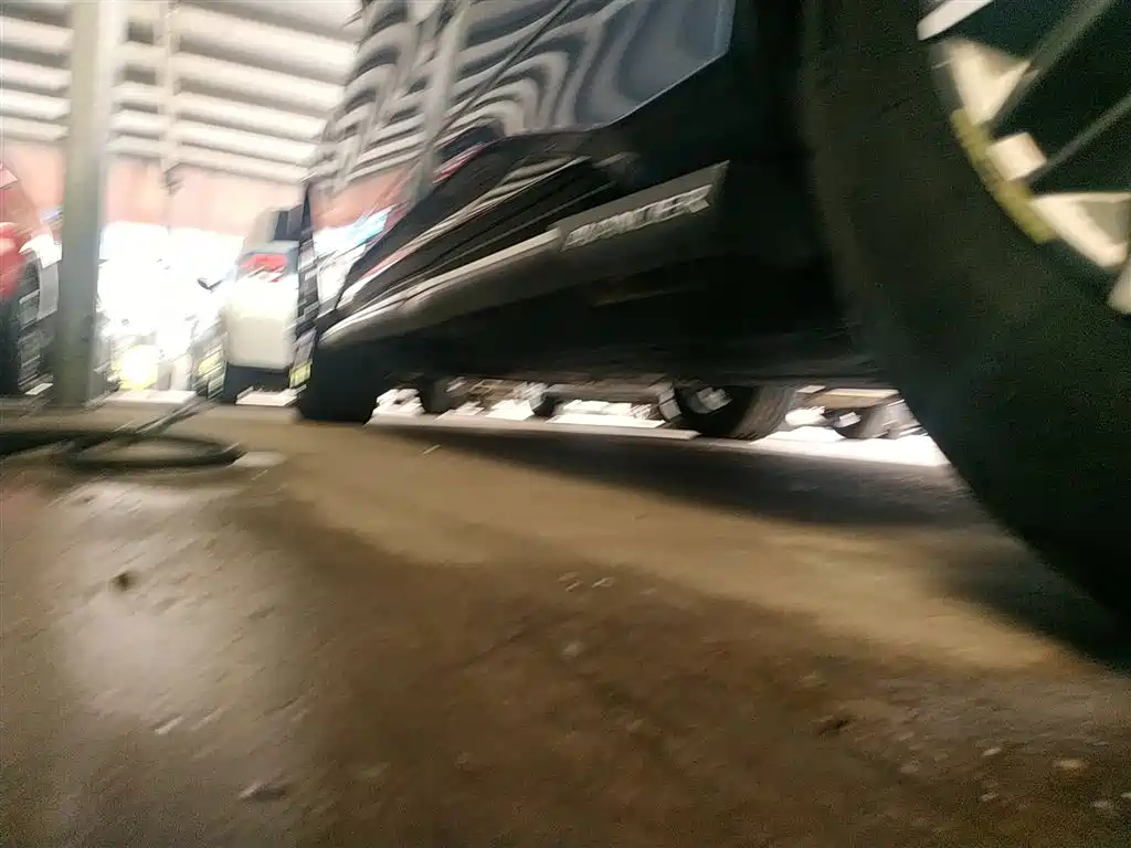 Avancier 370 TURBO 4 WD Premium