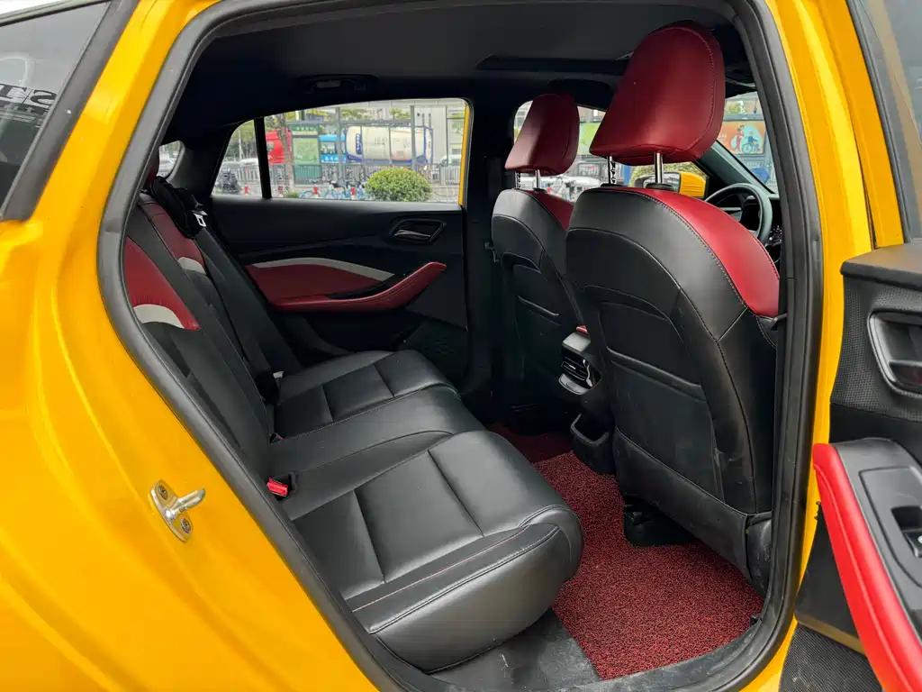 MG5 180 DVVT Manual Youth Luxury