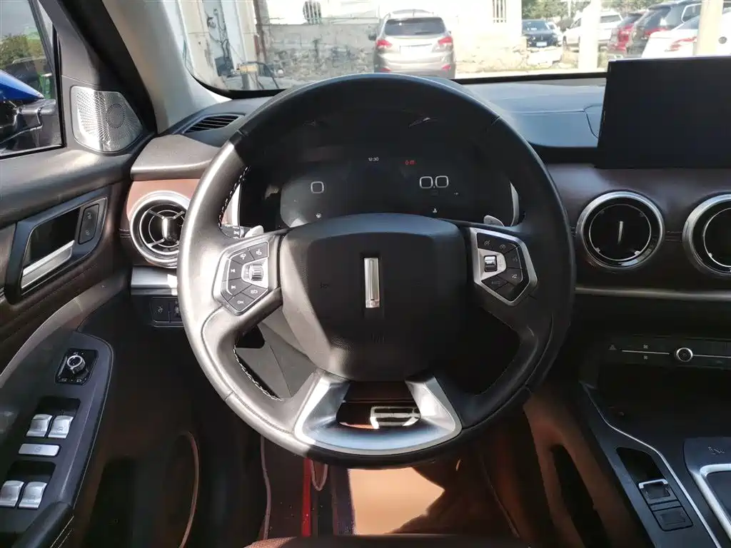 WEY VV6 2.0 T 2 WD Super Luxury CN-V