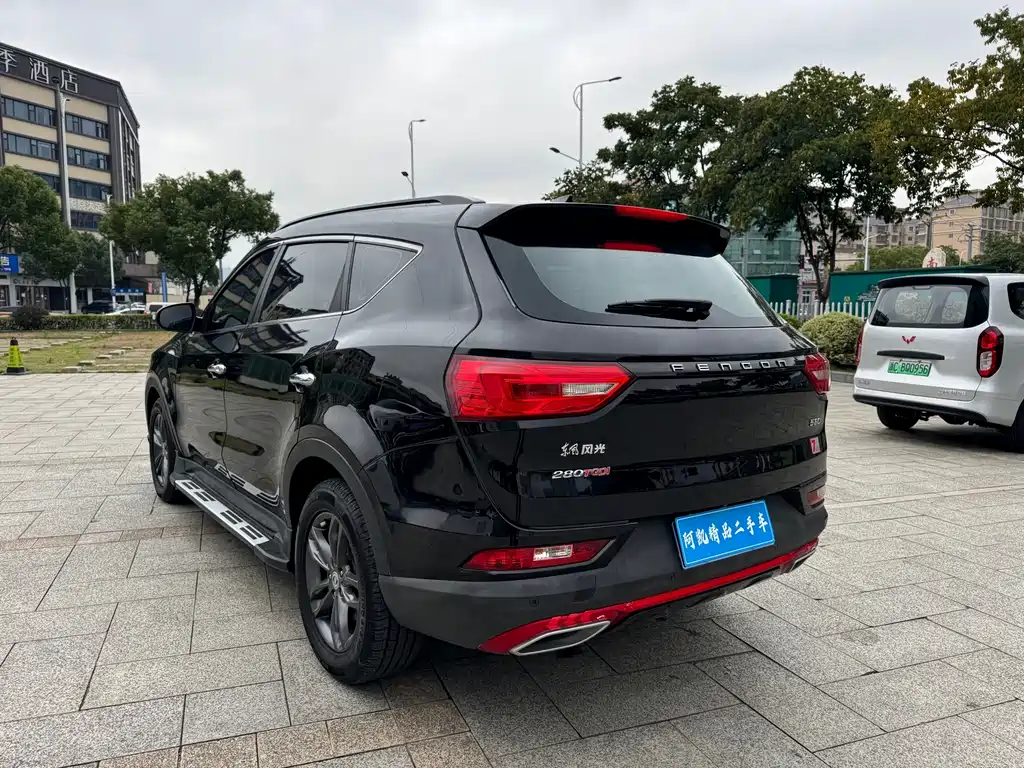 Fengguang 580 ☆ Star 1.5 TGDI Auto Flagship