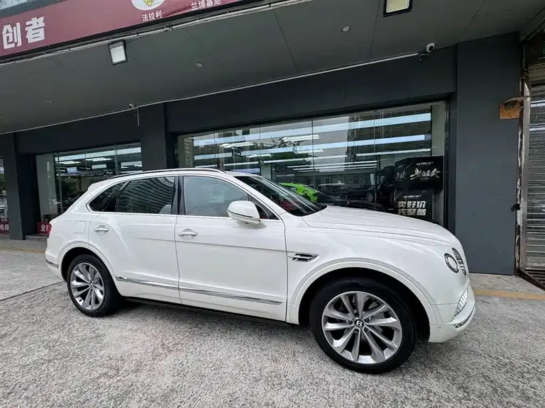 Bentley Bentayga 4.0 T V8