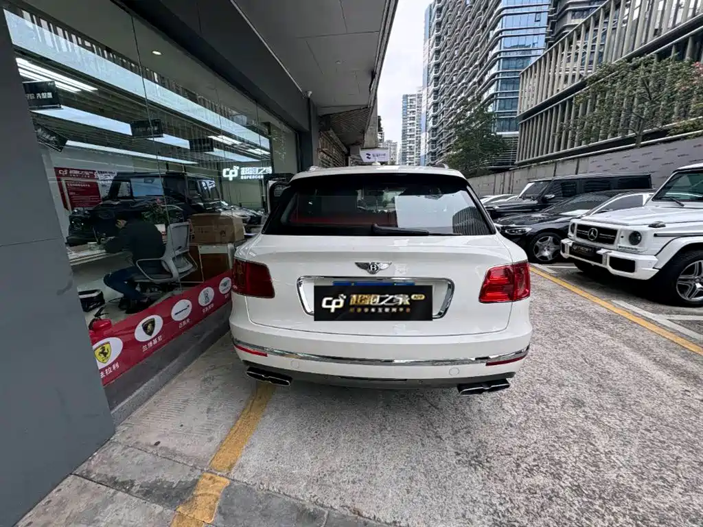 Bentayga 4.0 T V8