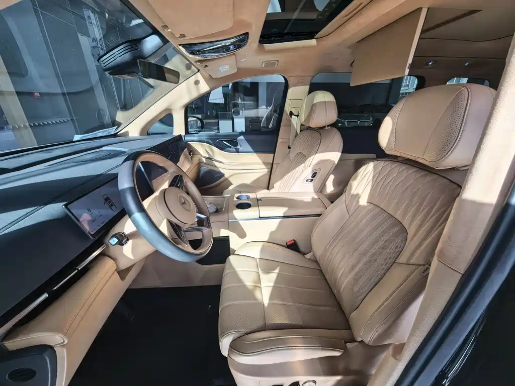 Voyah Dreamer PHEV 4 WD Flagship Kunpeng