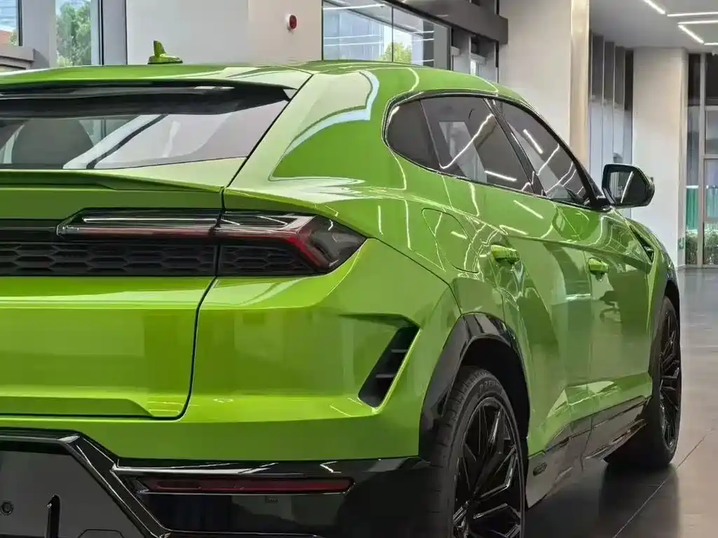 Urus SE 4.0 T Standard