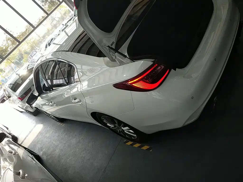 Infiniti Q50 L 英菲尼迪Q50 L 2021款 2.0 T 进享版