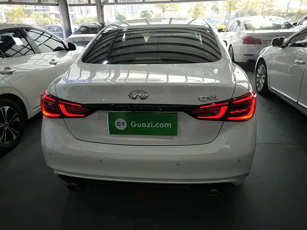 Infiniti Q50 L 英菲尼迪Q50 L 2021款 2.0 T 进享版
