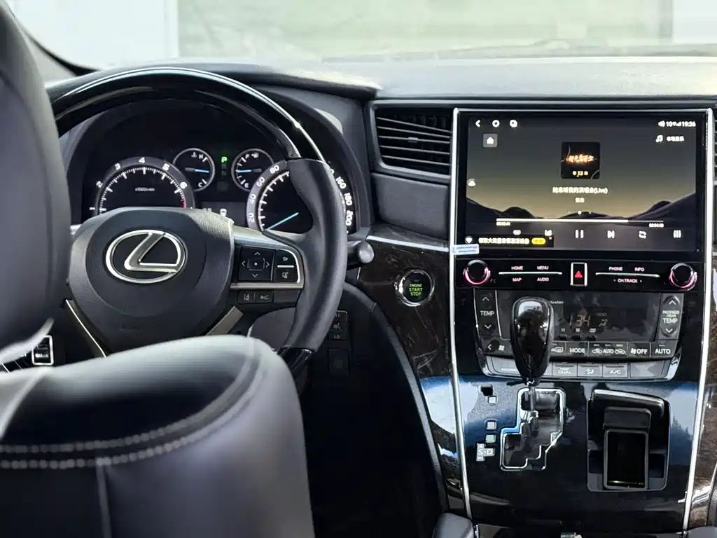 Alphard 3.5 L Luxury