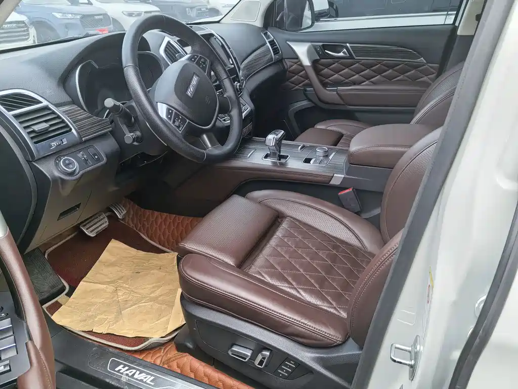 Haval H9 2.0 T Gasoline 4 WD Luxury 7-seat