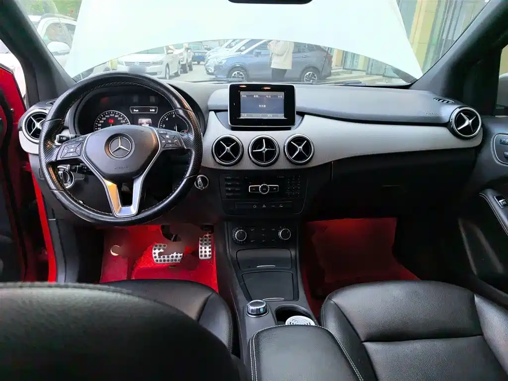 Mercedes-Benz B-Class B 200