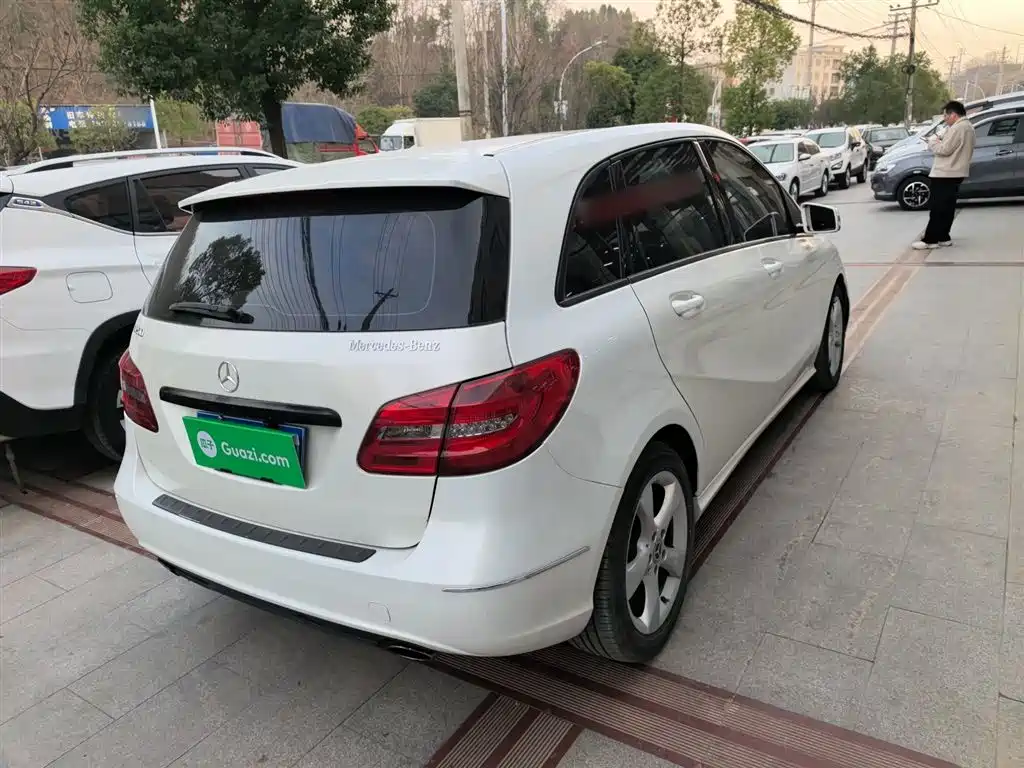 Mercedes-Benz B-Class B 200