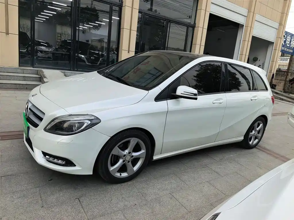 Mercedes-Benz B-Class B 200