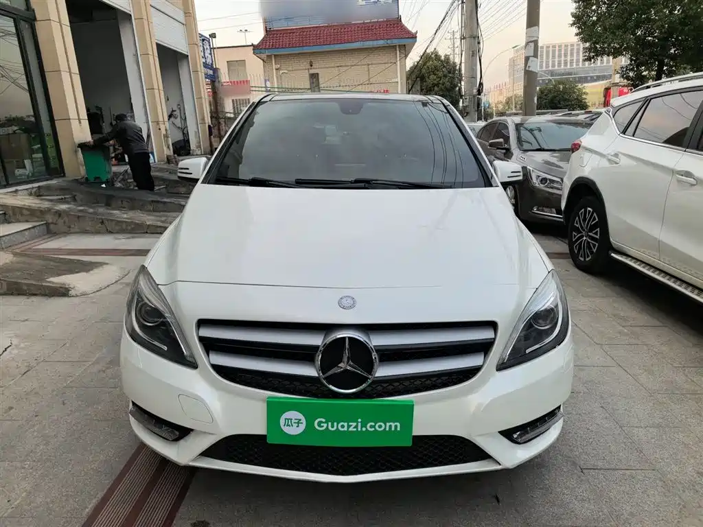 Mercedes-Benz B-Class B 200