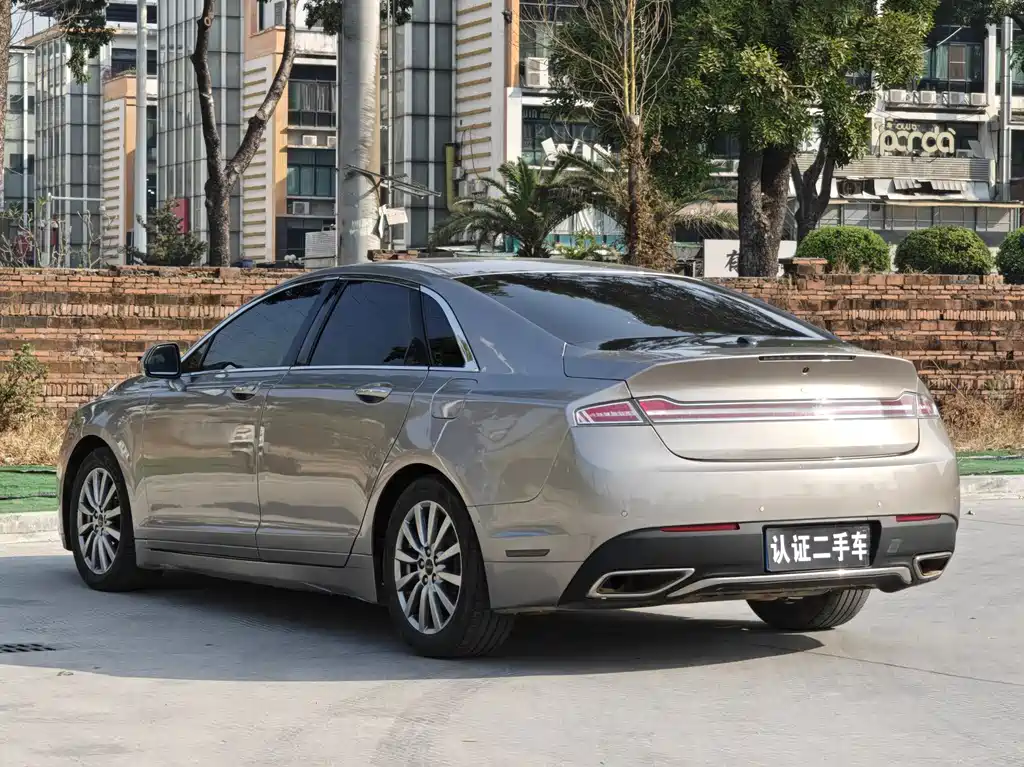Lincoln MKZ 2.0 T Premium CN-V