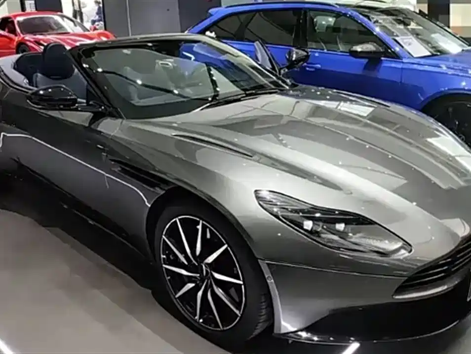 Aston Martin DB11 4.0 T V8 Volante