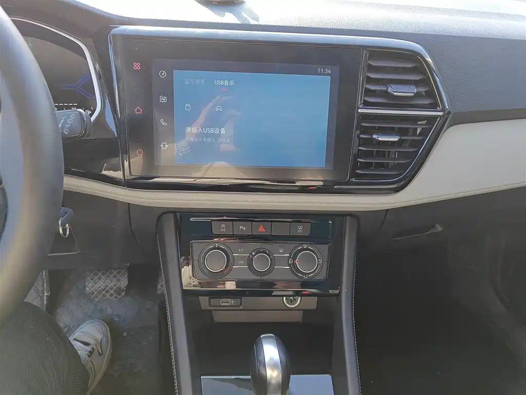 Jetta VS7 280 TSI Auto Progressive