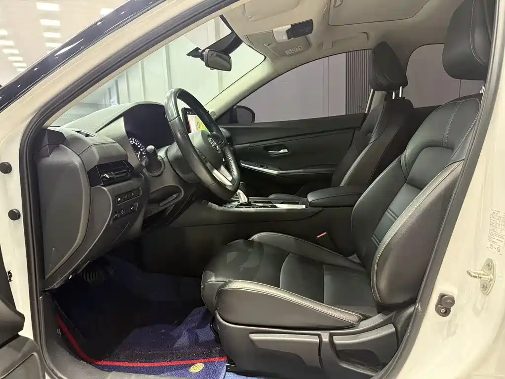 Sylphy Facelift 1.6 L CVT Joy