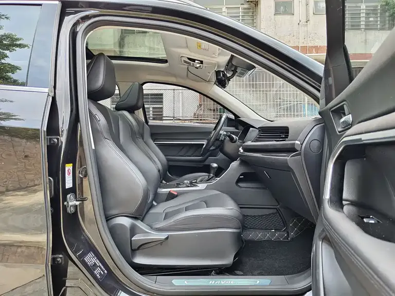 Haval H6 Red Label 1.5 T Auto Luxury