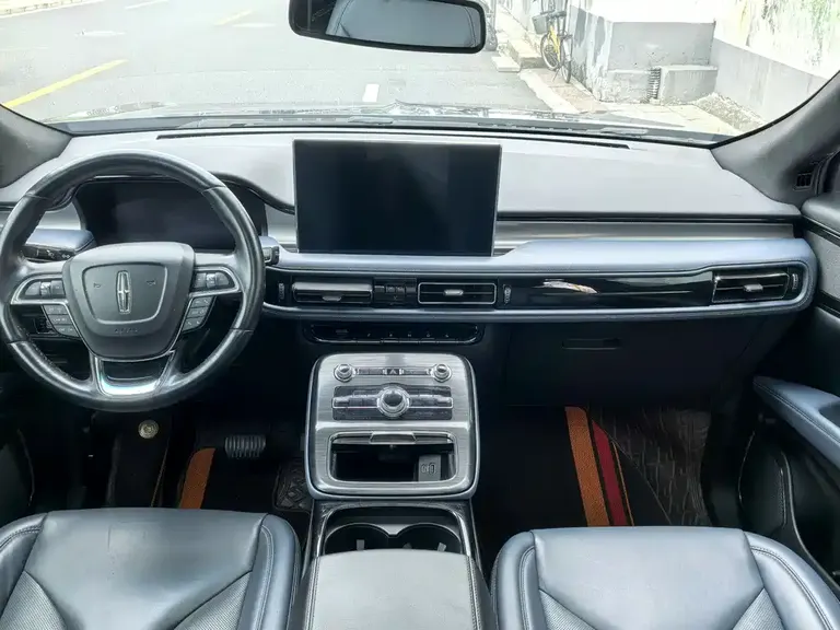 Lincoln Nautilus 2.0 T 4 WD Premium