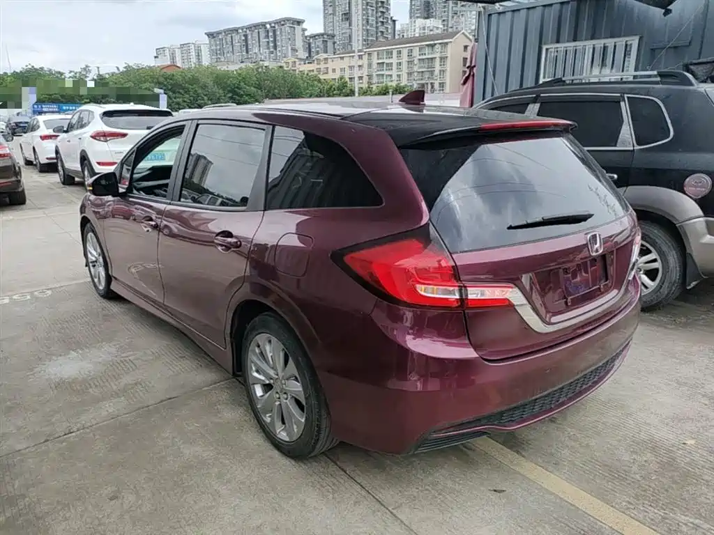 Jade 1.8 L Auto Comfort 5-seat